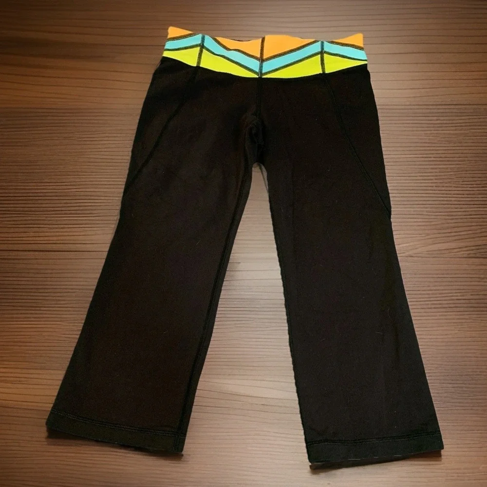 Lululemon Gather and Crow Crop Leggings Size 8